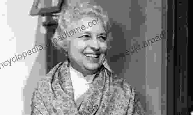 Vijaya Lakshmi Pandit As A Diplomat, Addressing The United Nations General Assembly. Envoy Extraordinary: A Study Of Vijaya Lakshmi Pandit And Her Contribution To Modern India (Routledge Revivals)