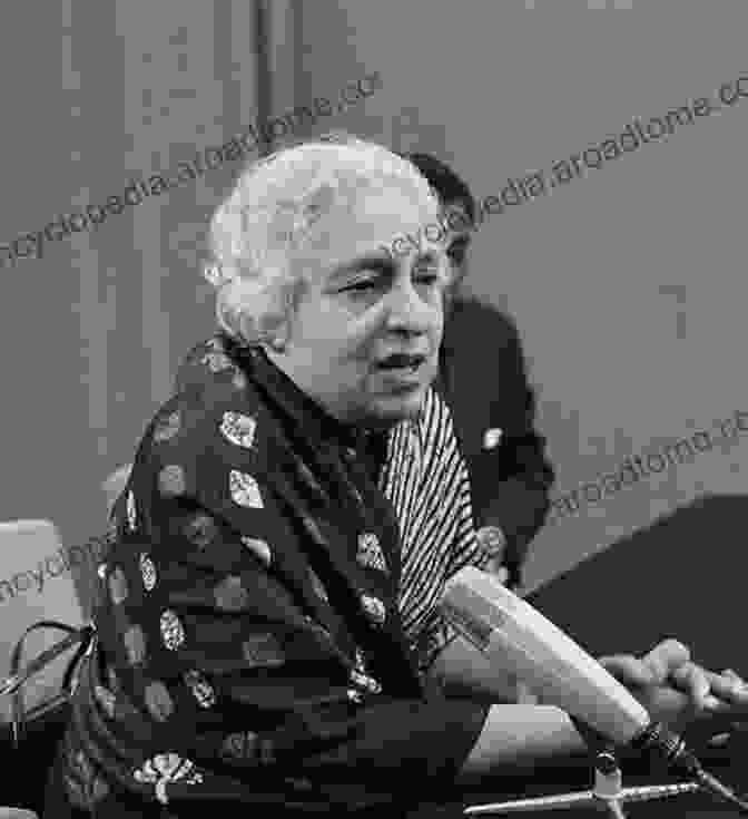 Vijaya Lakshmi Pandit As A Politician, Speaking In The Lok Sabha, India's Lower House Of Parliament. Envoy Extraordinary: A Study Of Vijaya Lakshmi Pandit And Her Contribution To Modern India (Routledge Revivals)